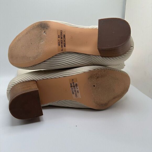 CUSHIONAIRE Women's Neely Stretch bootie +Memory Foam 8 WIDE IVORY - Picture 5 of 7